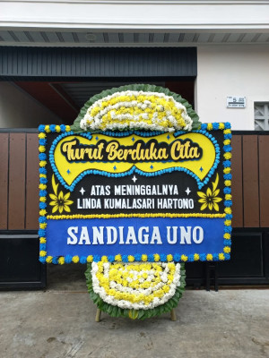 Papan Bunga Duka di Panarung